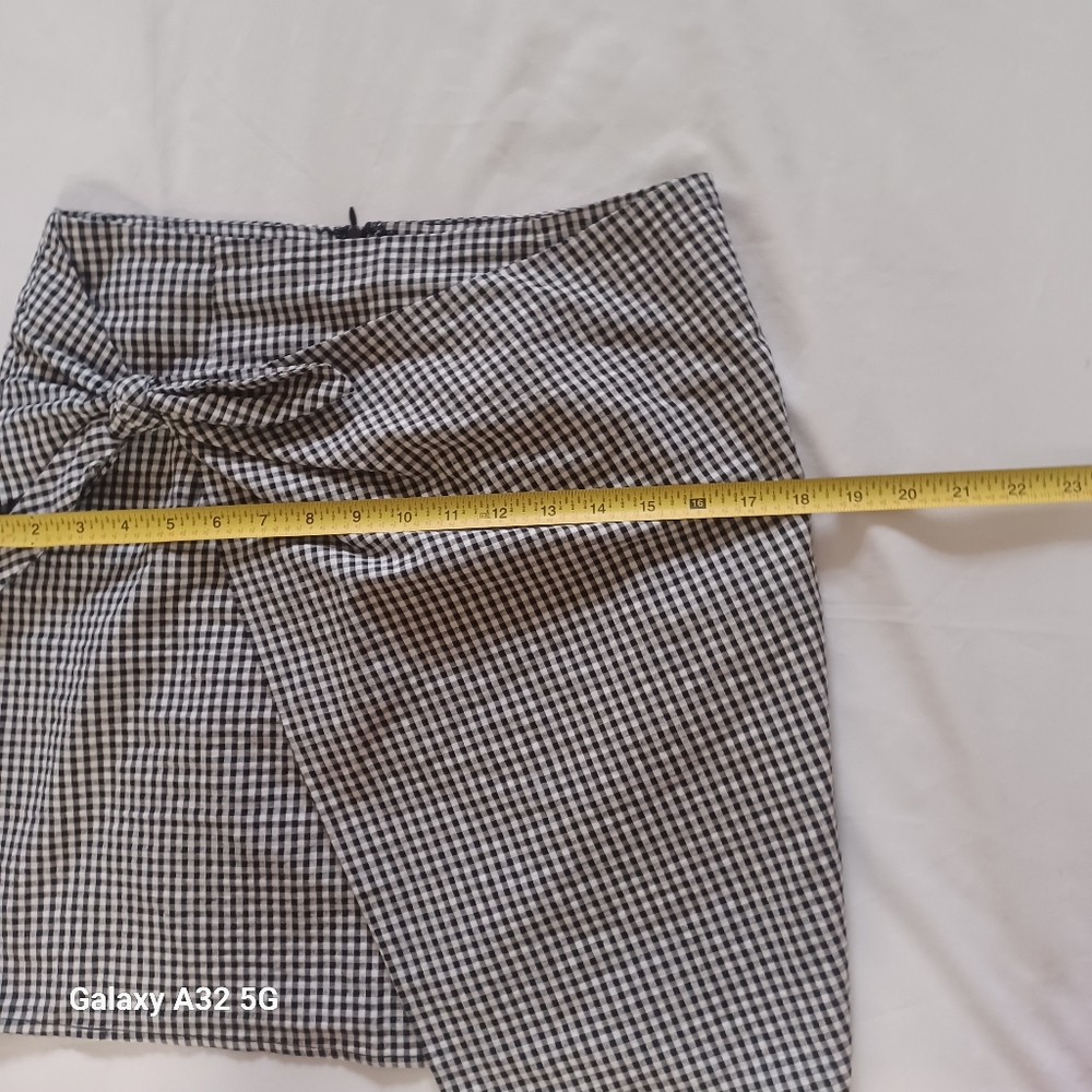 Soprano Women Size M Black and White Gingham Mini Skirt - Picture 11 of 12